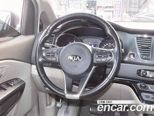 Kia All New Carnival id 2719467 из Кореи 10