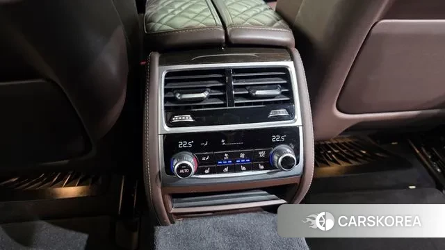 BMW 7 Series (G11) id 3348714 из Кореи 10