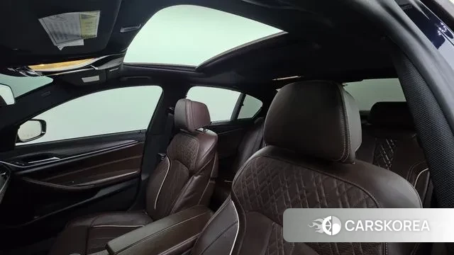 BMW 5 Series (G30) id 3667048 из Кореи 10