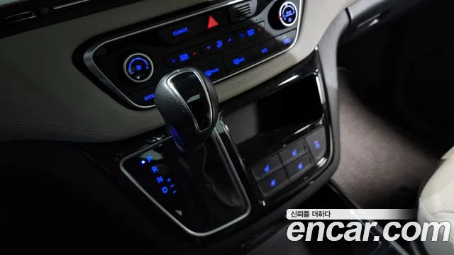 Hyundai The New Grand Starex id 2636928 из Кореи 10