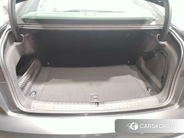 Audi A6L id 4278466 из Китая 10