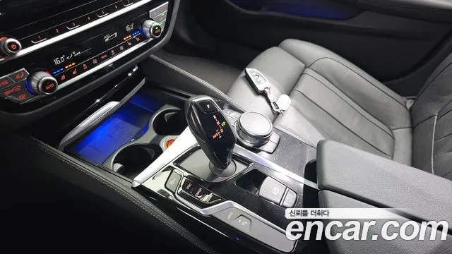 BMW 5 Series (G30) id 2790697 из Кореи 10