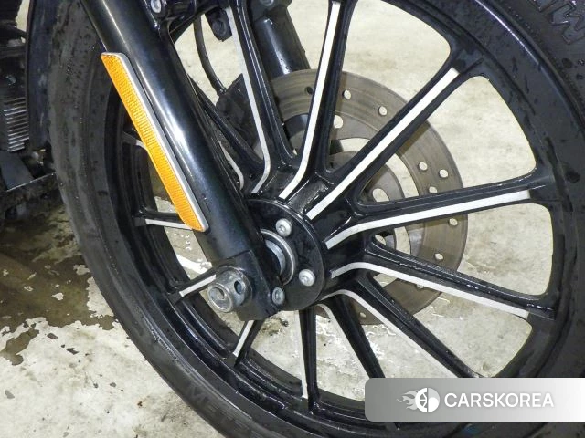 Harley-Davidson Sportster XL883N id 3945165 из Японии 10