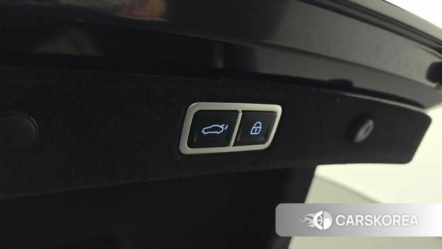 Hyundai Grandeur (GN7) id 3817814 из Кореи 10