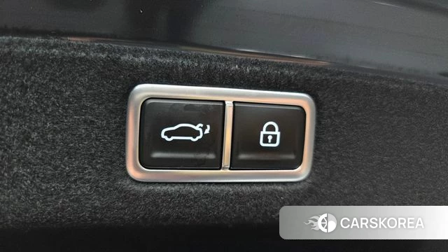 Hyundai Grandeur (GN7) id 3864086 из Кореи 10