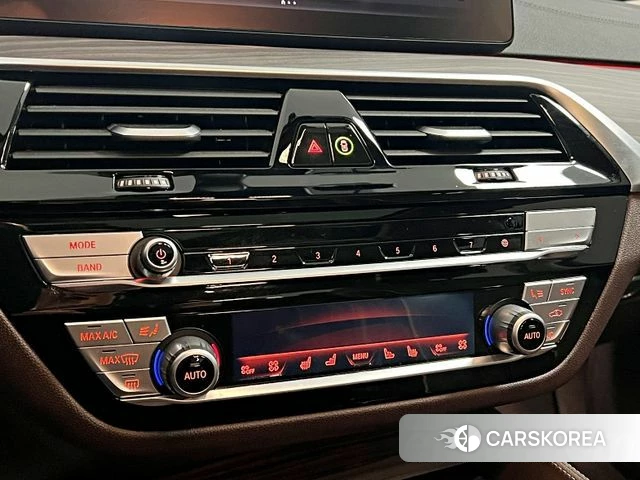 BMW 5 Series (G30) id 4355986 из Кореи 10