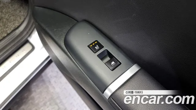 Hyundai Grandeur (GN7) id 2369157 из Кореи 10