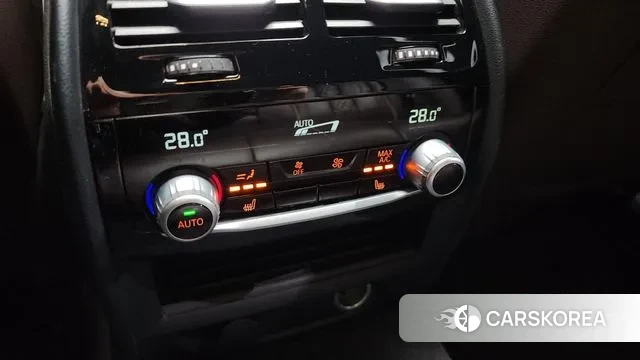 BMW 5 Series (G30) id 3636774 из Кореи 10