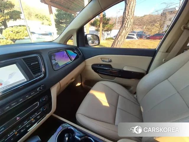 Kia The New Carnival id 3455192 из Кореи 10