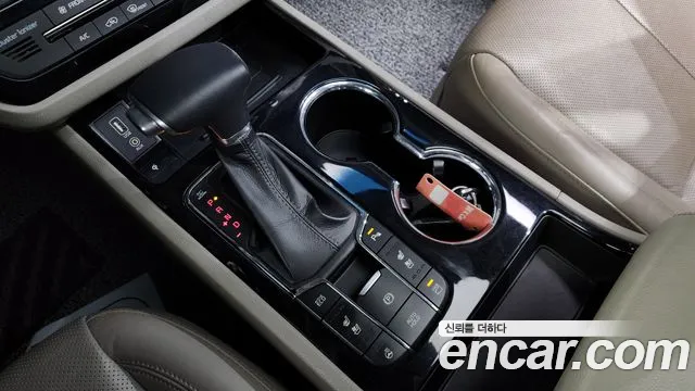 Kia The New Carnival id 2604754 из Кореи 10