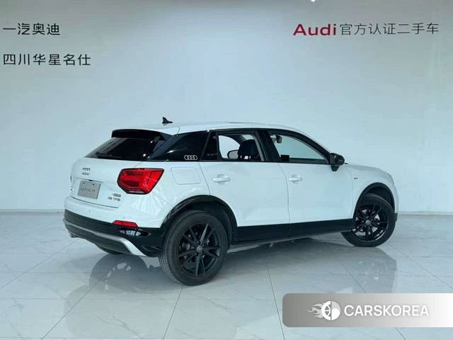 Audi Q2L id 4213943 из Китая 10
