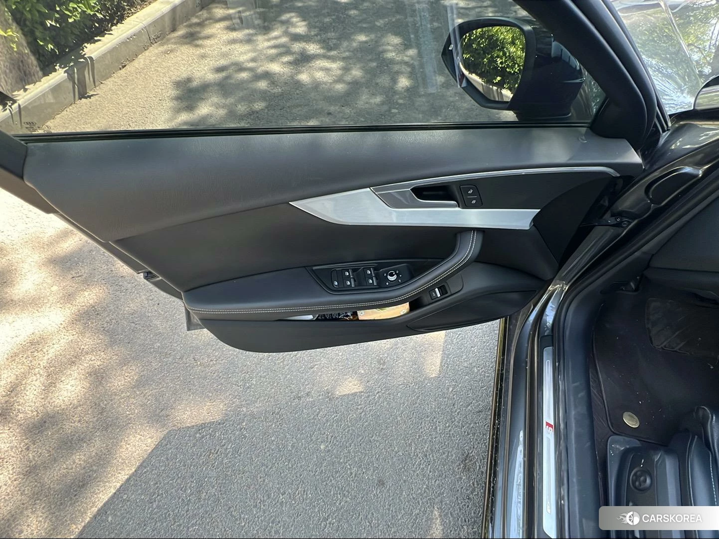 Audi A4L id 4452446 из Китая 10