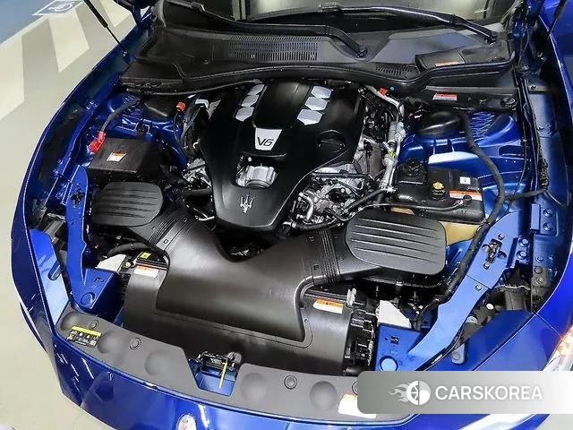 Maserati Ghibli id 3343272 из Кореи 10