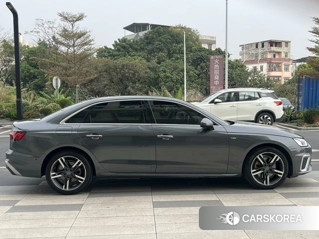 Audi A4L id 4262622 из Китая 10