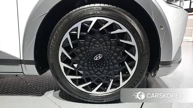 Hyundai Ionic 5 id 3487796 из Кореи 10