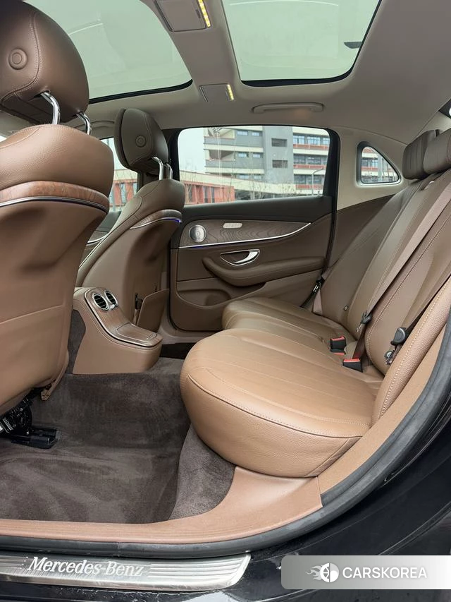 Mercedes-Benz E-class id 4277744 из Китая 10