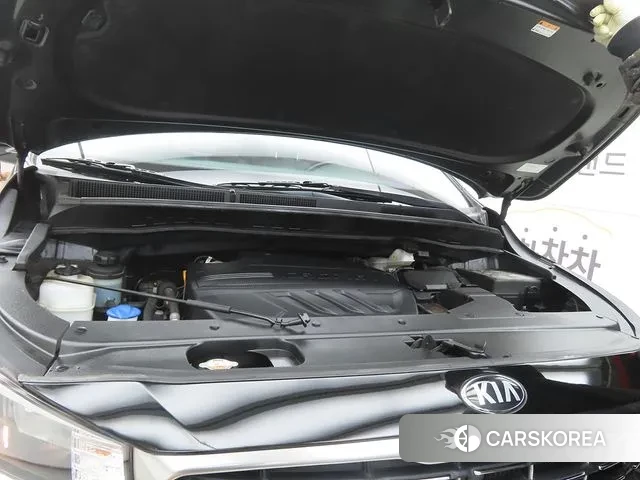 Kia The New Carnival id 3573980 из Кореи 10