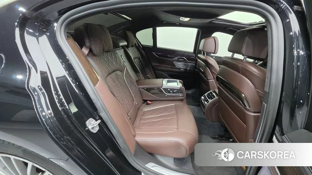 BMW 7 Series (G11) id 4905918 из Кореи 10