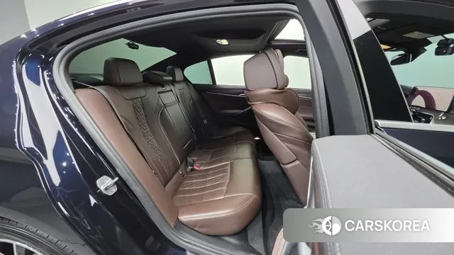 BMW 5 Series (G30) id 3530299 из Кореи 10