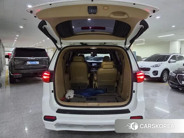 Kia The New Carnival id 3339421 из Кореи 10