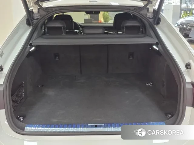 Audi A7 (4K) id 3590823 из Кореи 10