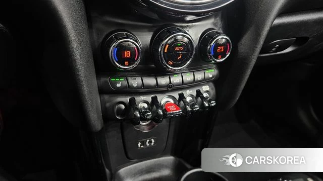 Mini Cooper Convertible id 4435749 из Кореи 10