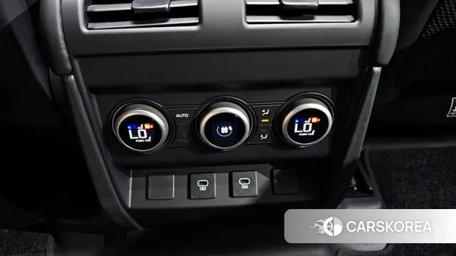 Land Rover Defender (L663) id 3022360 из Кореи 10