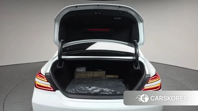 Genesis The New G70 id 3702236 из Кореи 10