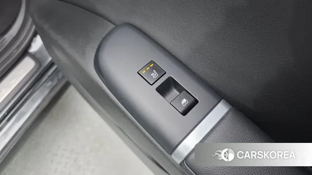 Hyundai Grandeur (GN7) id 3679550 из Кореи 10