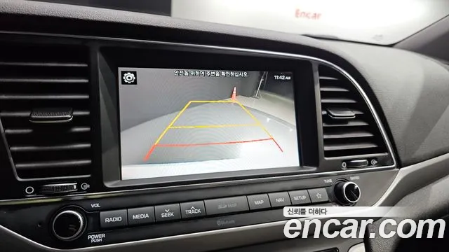 Hyundai Avante AD id 2696219 из Кореи 10