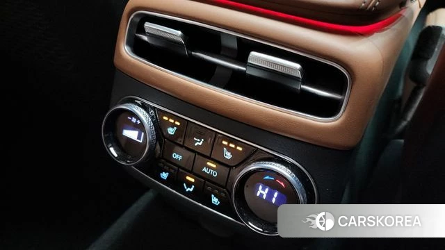 Genesis GV70 id 4243940 из Кореи 10