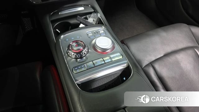 Genesis G90 (RS4) id 3878030 из Кореи 10