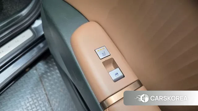 Hyundai Grandeur (GN7) id 3615114 из Кореи 10