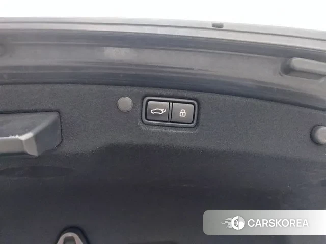 Kia K7 Premier Hybrid id 3362583 из Кореи 10