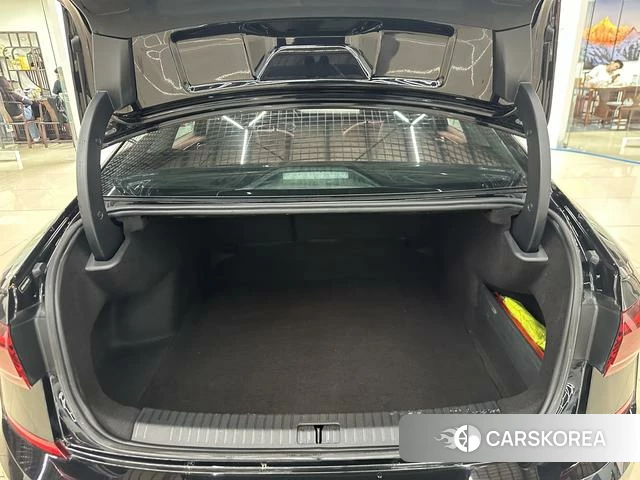 Volkswagen Passat id 4341838 из Китая 10