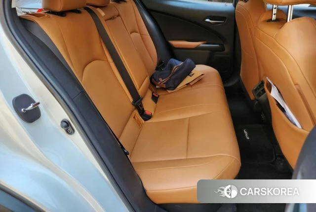 Lexus UX250h id 4680161 из Кореи 10