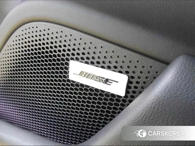 Porsche Taycan id 3047996 из Кореи 10