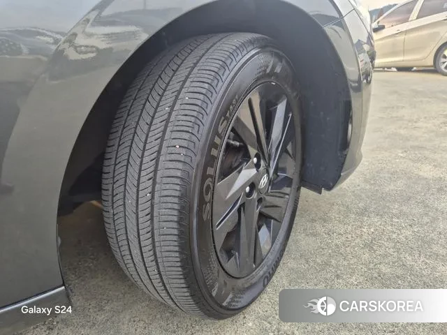 Hyundai Avante (CN7) id 3467669 из Кореи 10