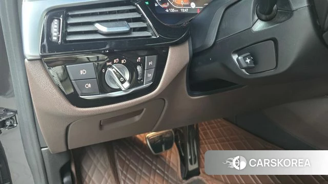 BMW 5 Series (G30) id 4196664 из Кореи 10