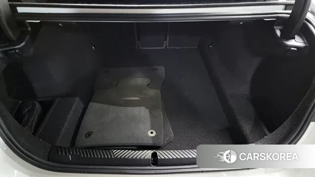 BMW 5 Series (G60) id 3576128 из Кореи 10