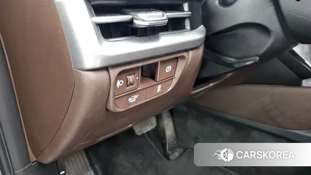 Hyundai Grandeur (GN7) id 3523545 из Кореи 10