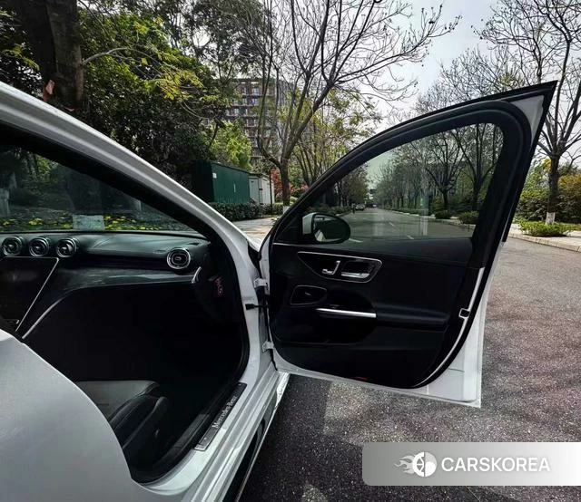 Mercedes-Benz Class C id 4300783 из Китая 10