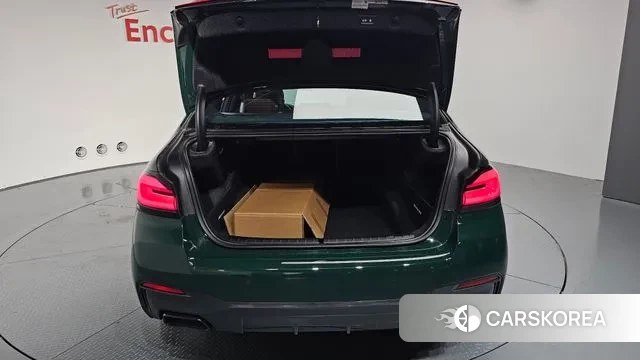 BMW 5 Series (G30) id 3384833 из Кореи 10