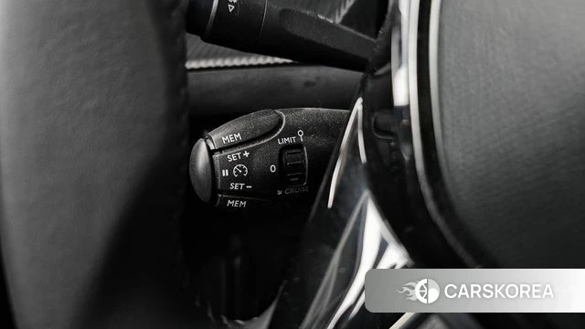 Peugeot e-208 second Generation id 4267294 из Кореи 10