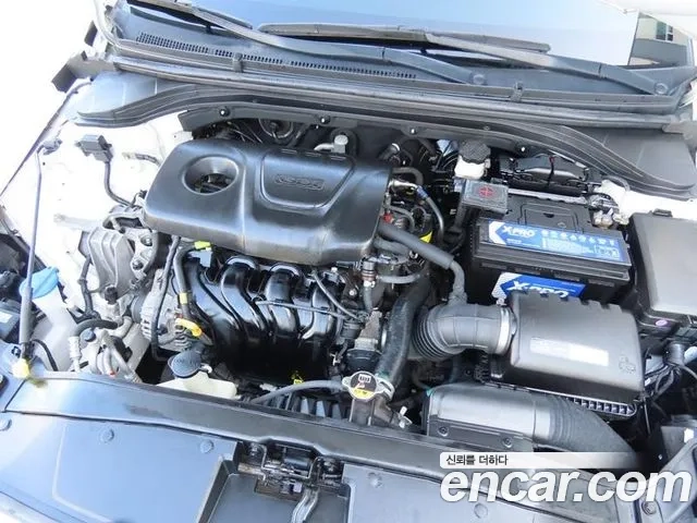 Hyundai Avante AD id 2937417 из Кореи 10