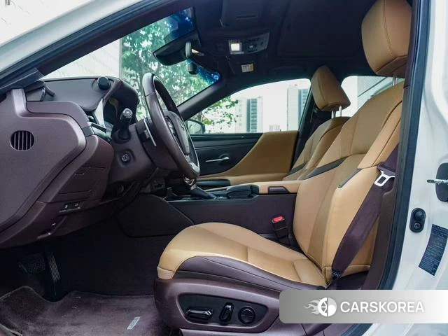 Lexus ES id 3888964 из Китая 10