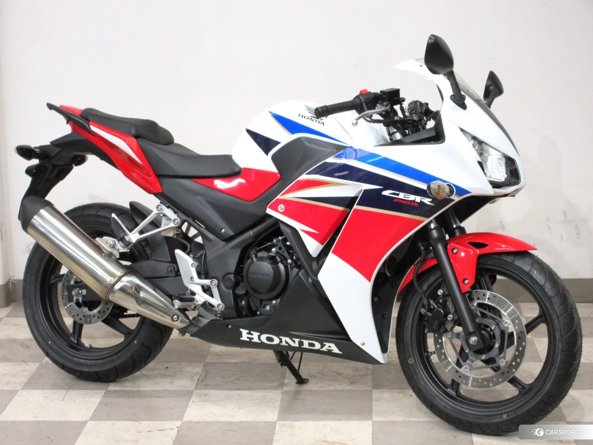Honda CBR250R id 3947907 из Японии 10