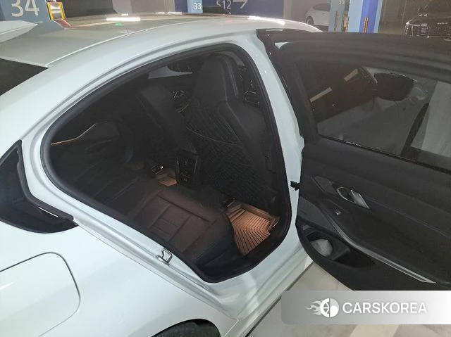 BMW 3 Series (G20) id 4185826 из Кореи 10