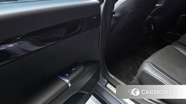 Hyundai Grandeur (GN7) id 3353712 из Кореи 10