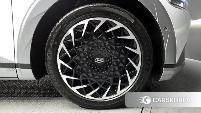 Hyundai Ionic 5 id 3659191 из Кореи 10